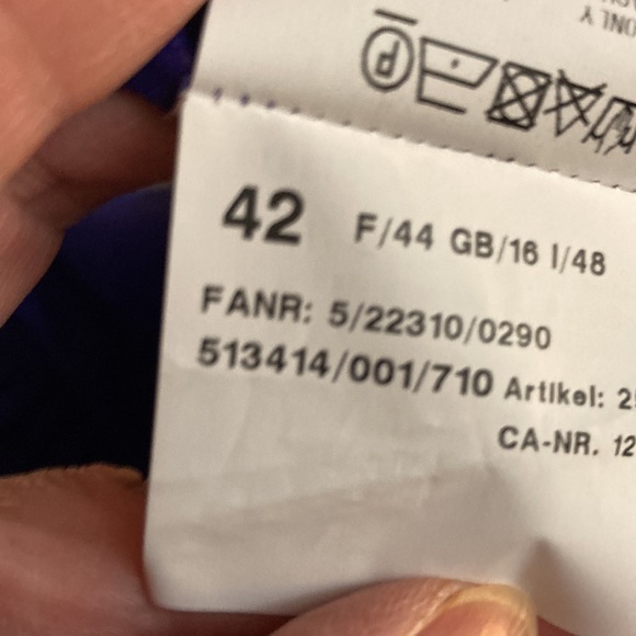 Basler silk sleeveless blouse/ shell - Picture 6 of 6